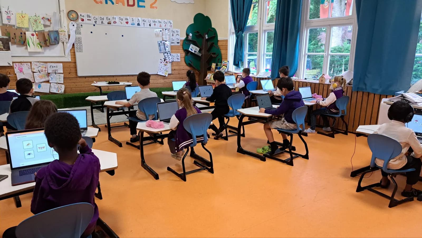Grade 2 classroom at TISA Leiden with students seated at their desks during a lesson