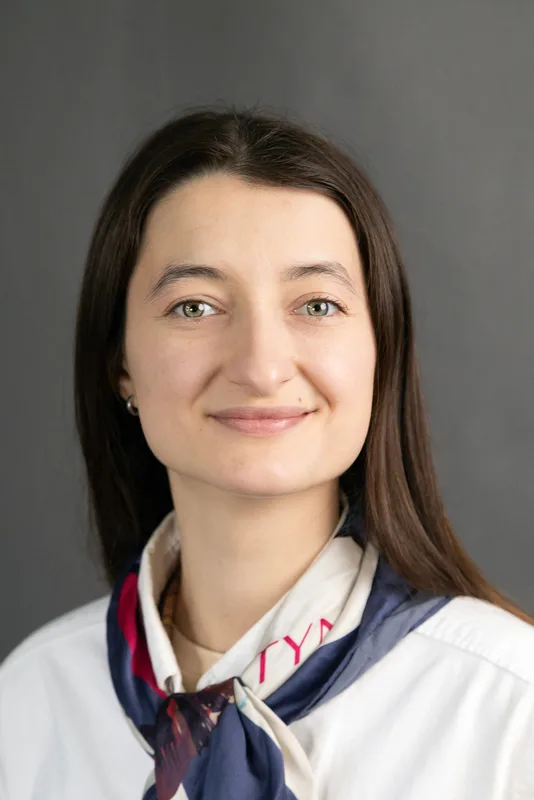 Portrait of Ms Daria